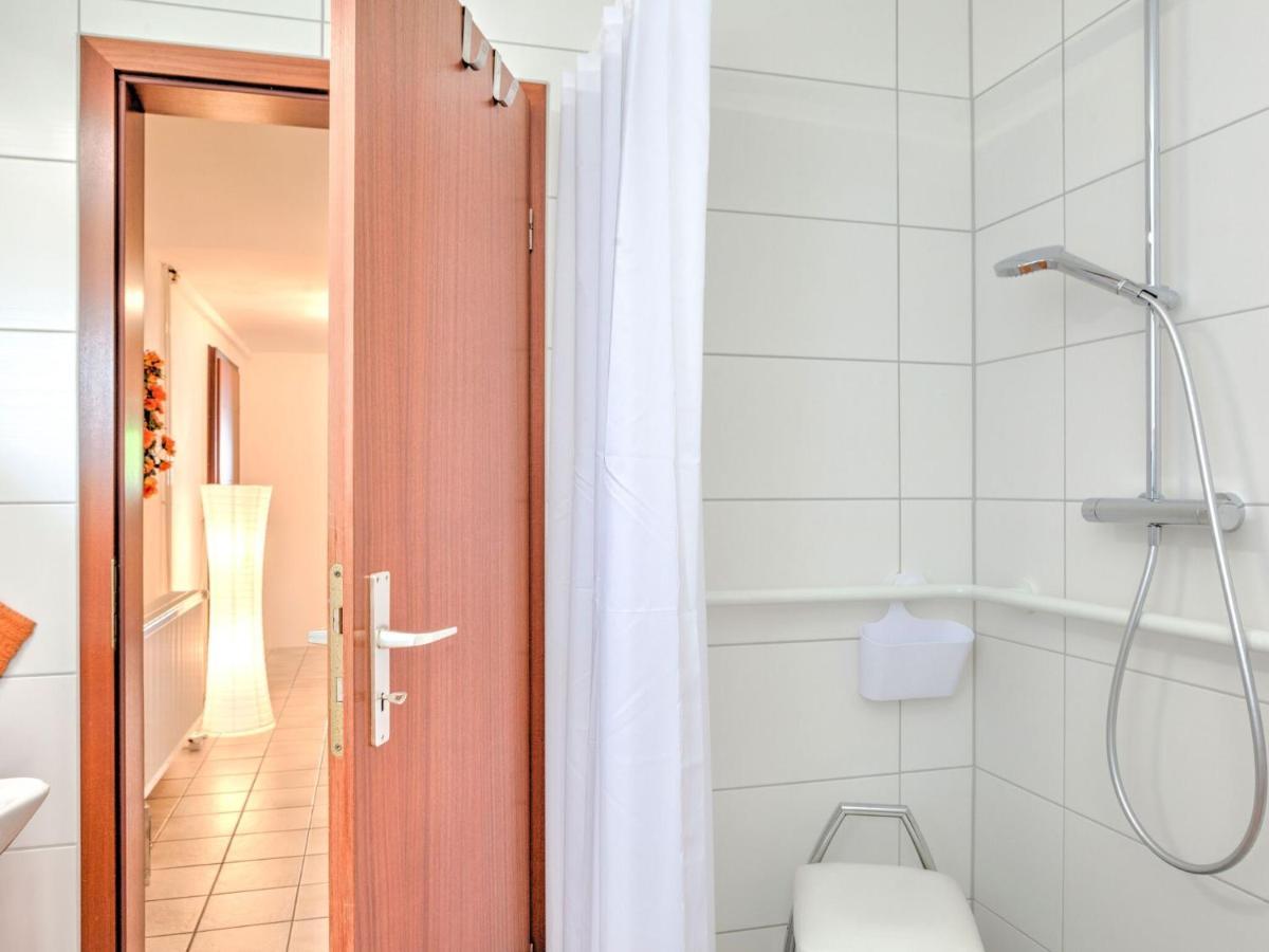 Sunny Flat In Bad Driburg With Garden Apartment Exterior photo