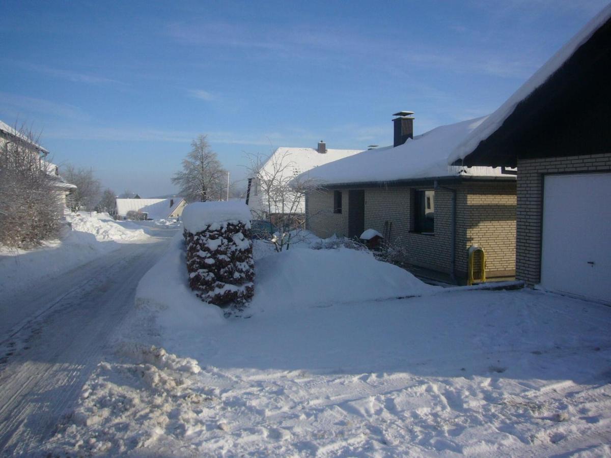 Sunny Flat In Bad Driburg With Garden Apartment Exterior photo